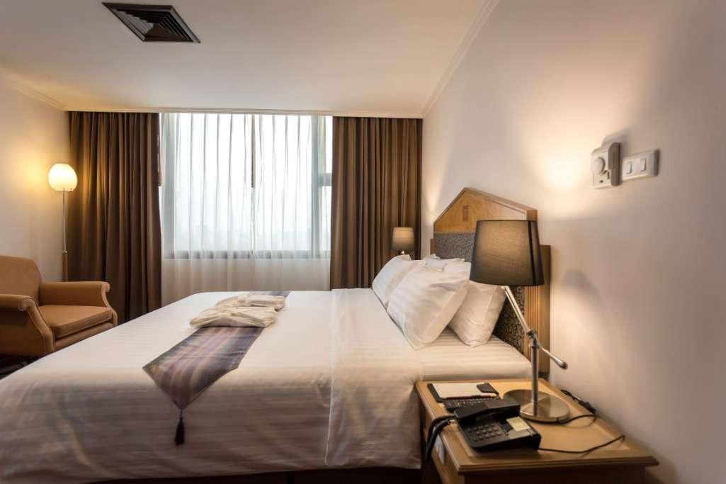 Grand Tower Inn Rama 6 Bangkok Ngoại thất bức ảnh