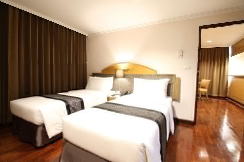 Grand Tower Inn Rama 6 Bangkok Ngoại thất bức ảnh
